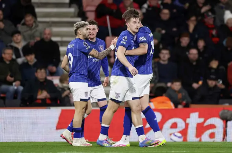 Manager Reactions: Contrasting Emotions