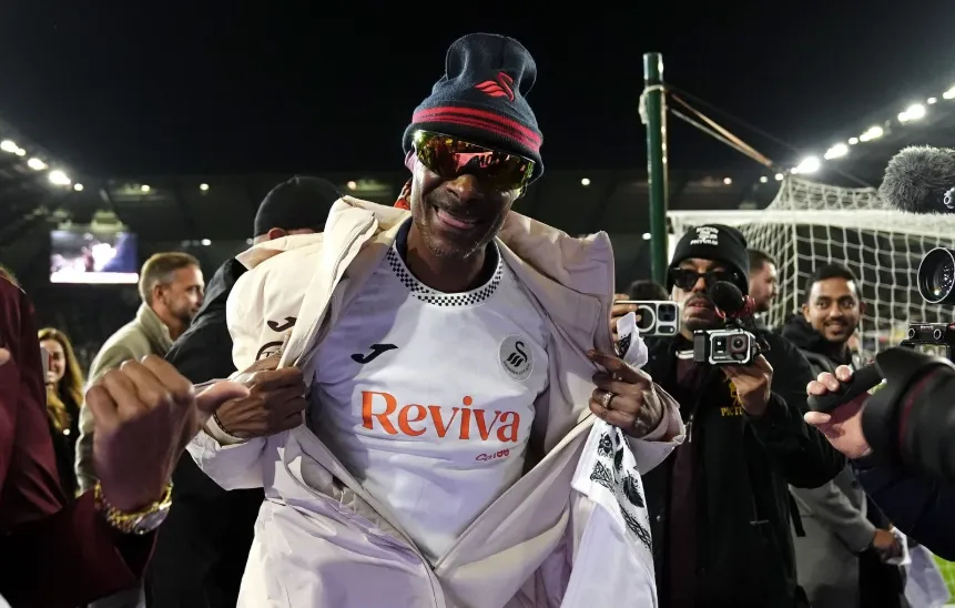 A Walk Through the City – Fan Reactions