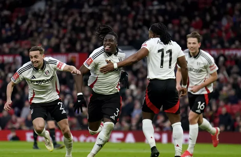 Manager's Fury and a Teammate's Forgiveness